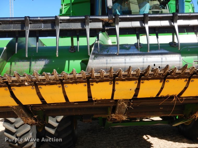 image for item DJ3037 John Deere 635 Hydraflex flex head