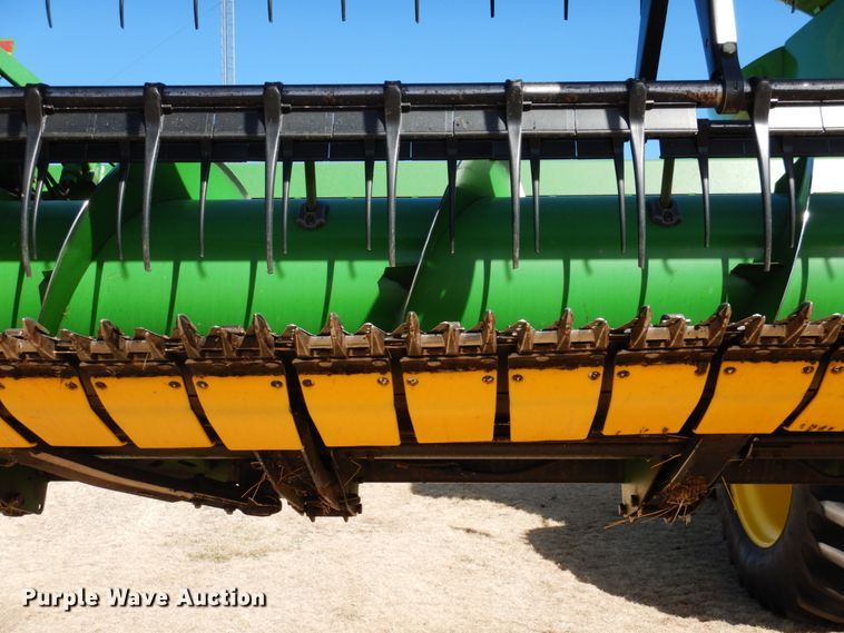 image for item DJ3037 John Deere 635 Hydraflex flex head