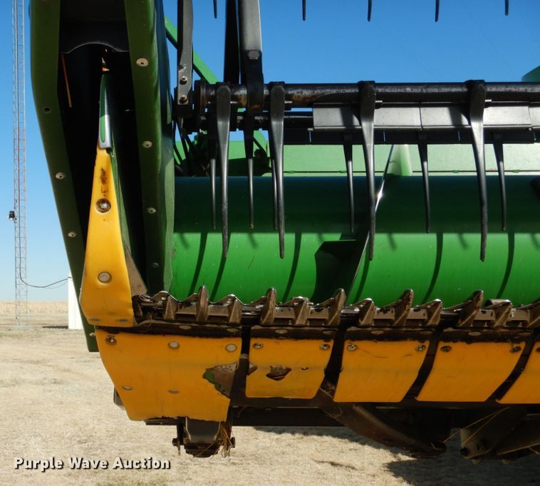 image for item DJ3037 John Deere 635 Hydraflex flex head