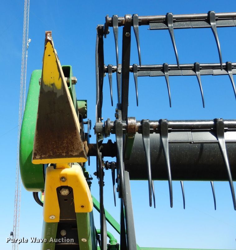 image for item DJ3037 John Deere 635 Hydraflex flex head