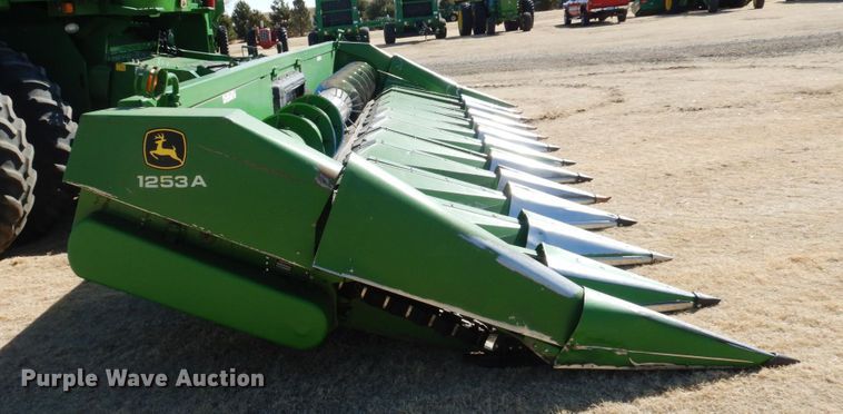 image for item DJ3038 John Deere 1253A all-crop head