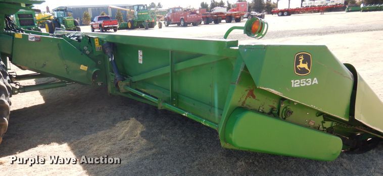 image for item DJ3038 John Deere 1253A all-crop head