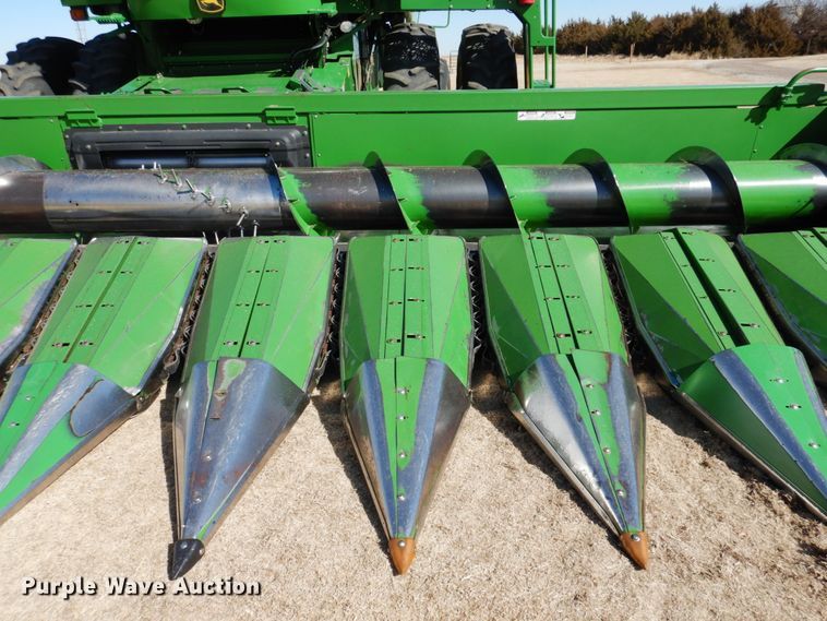 image for item DJ3038 John Deere 1253A all-crop head