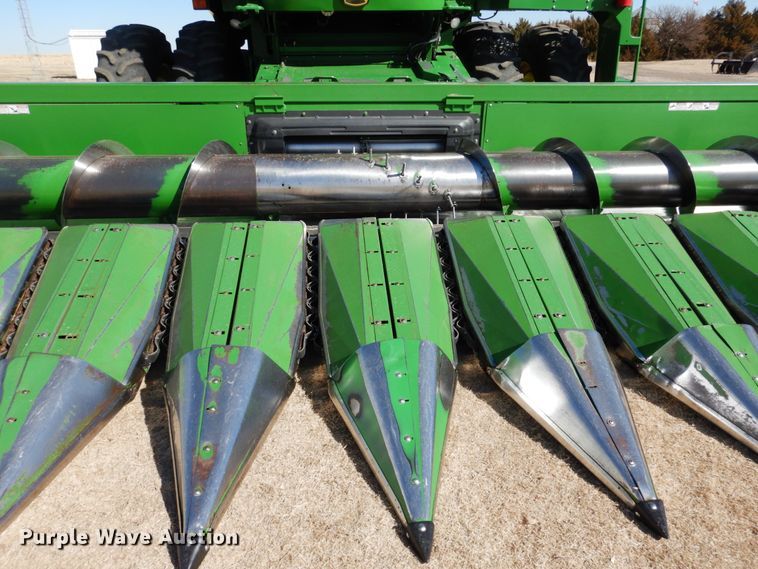 image for item DJ3038 John Deere 1253A all-crop head