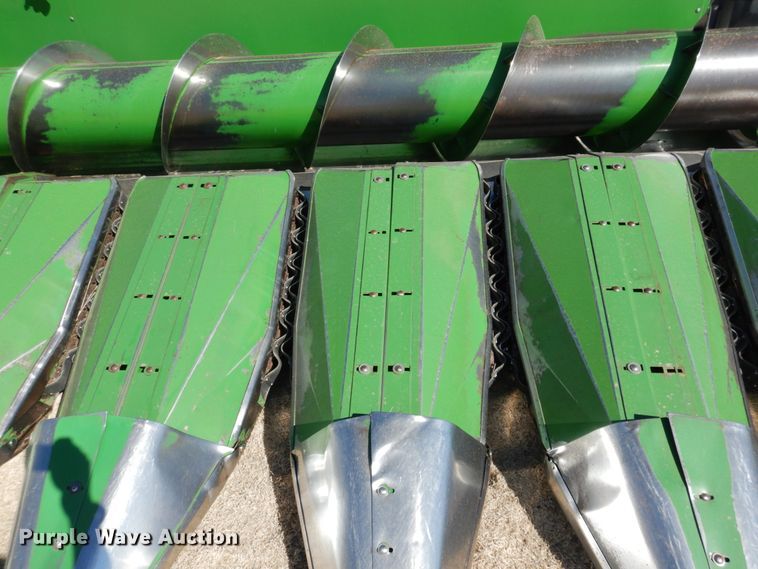 image for item DJ3038 John Deere 1253A all-crop head