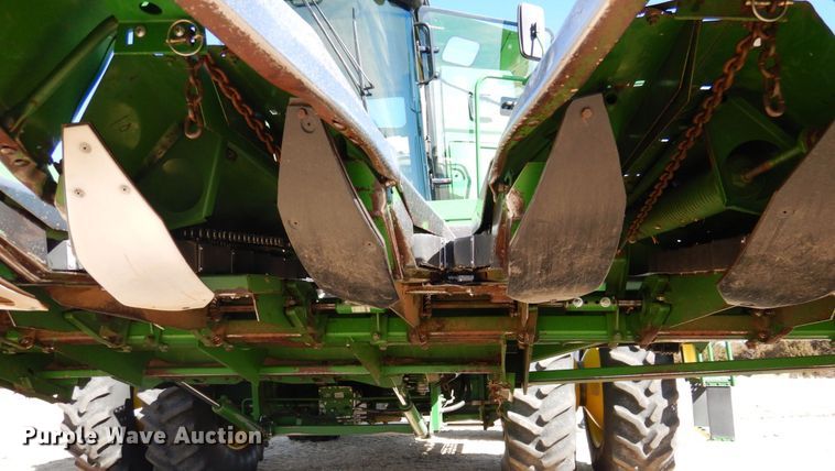 image for item DJ3038 John Deere 1253A all-crop head