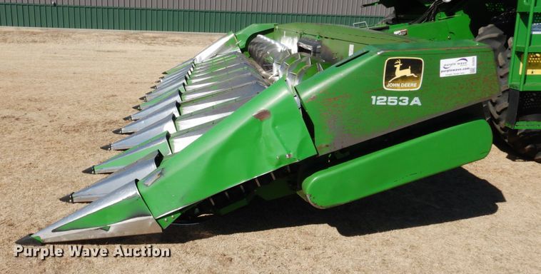 image for item DJ3039 John Deere 1253A all-crop head