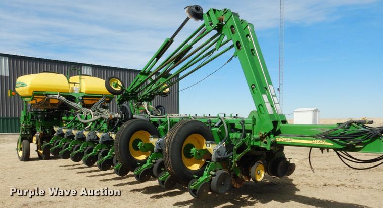 image for item DJ3040 2005 John Deere 1770NT CCS no-till planter