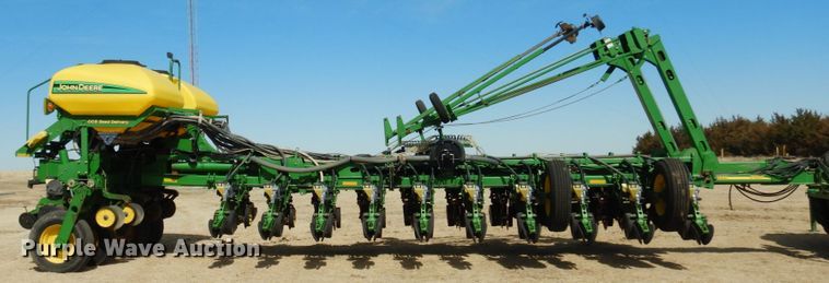 image for item DJ3040 2005 John Deere 1770NT CCS no-till planter