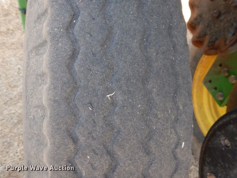 image for item DJ3040 2005 John Deere 1770NT CCS no-till planter