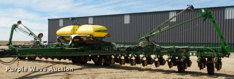 image for item DJ3040 2005 John Deere 1770NT CCS no-till planter