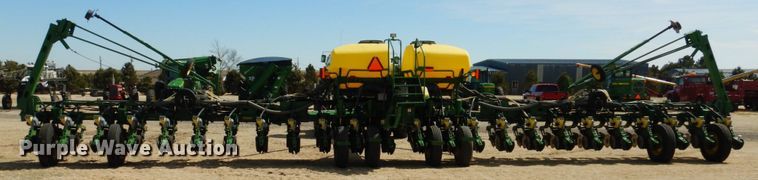 image for item DJ3040 2005 John Deere 1770NT CCS no-till planter