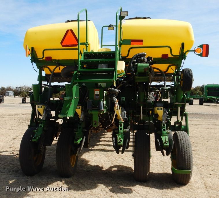 image for item DJ3041 2005 John Deere 1770NT CCS no-till planter