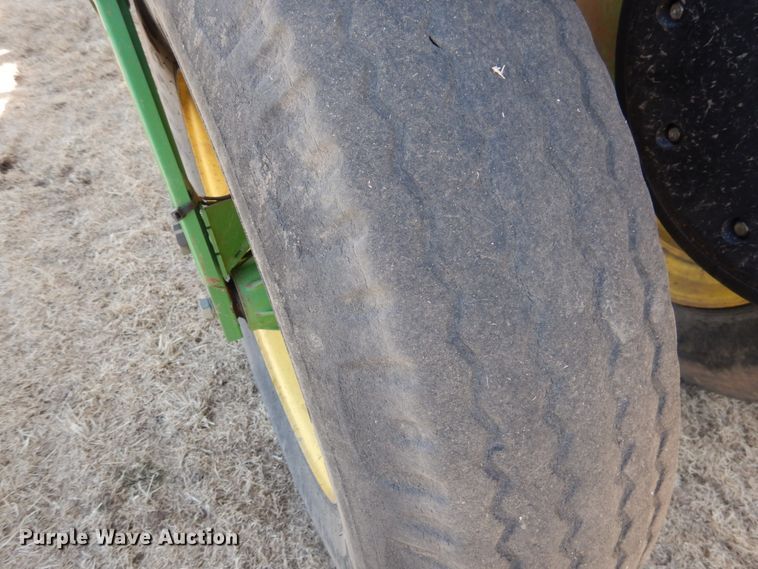 image for item DJ3041 2005 John Deere 1770NT CCS no-till planter