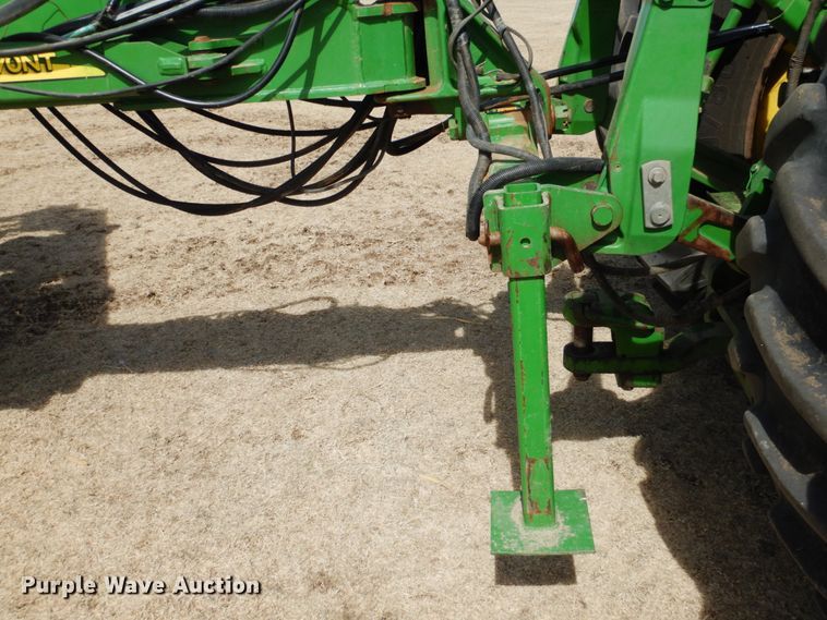 image for item DJ3042 2004 John Deere 1770NT CCS Max Emerge Plus no-till planter