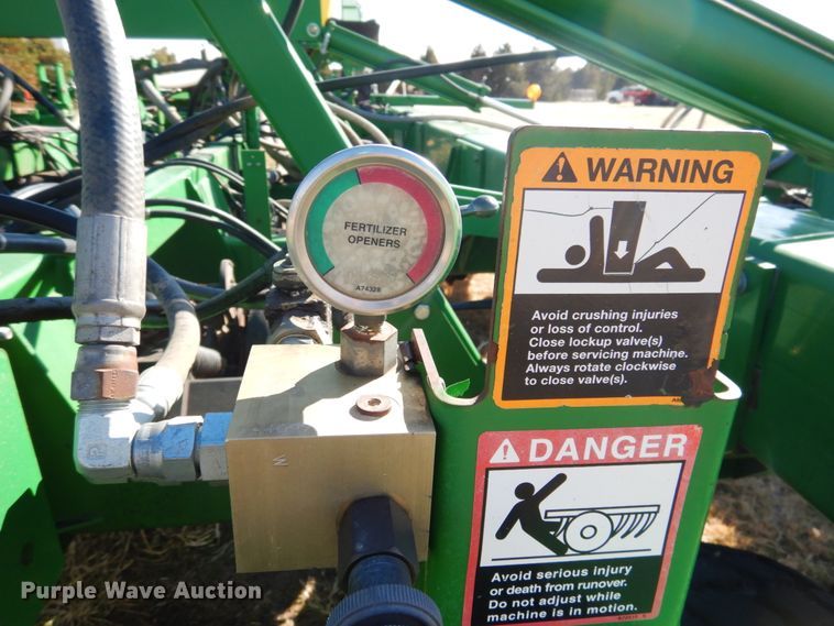 image for item DJ3043 2008 John Deere 1895 no-till air seeder