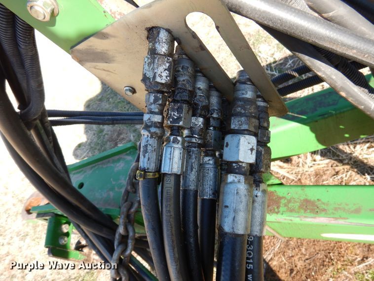 image for item DJ3043 2008 John Deere 1895 no-till air seeder