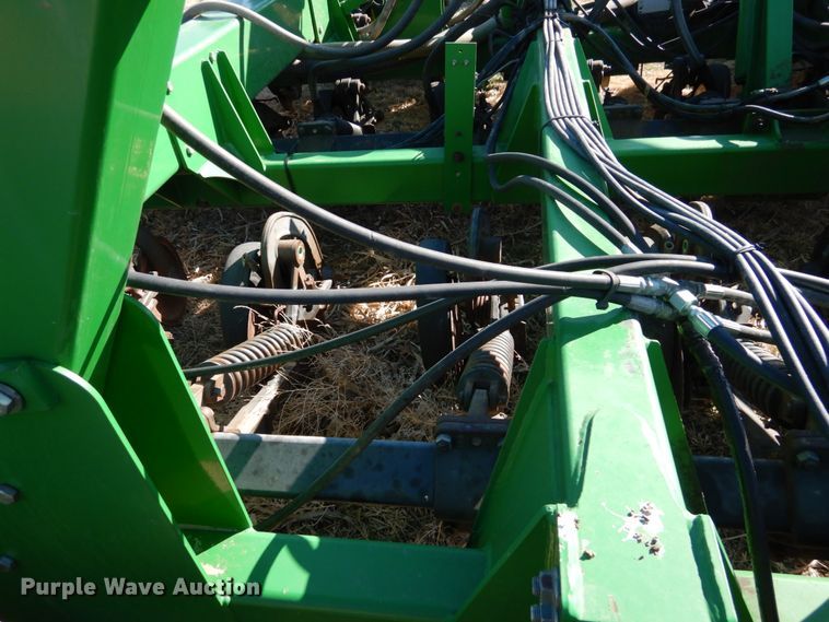 image for item DJ3043 2008 John Deere 1895 no-till air seeder