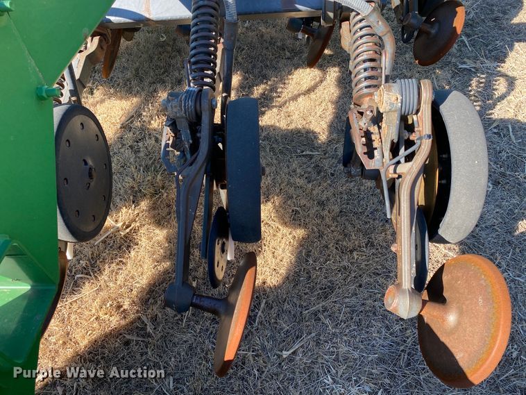 image for item DJ3043 2008 John Deere 1895 no-till air seeder