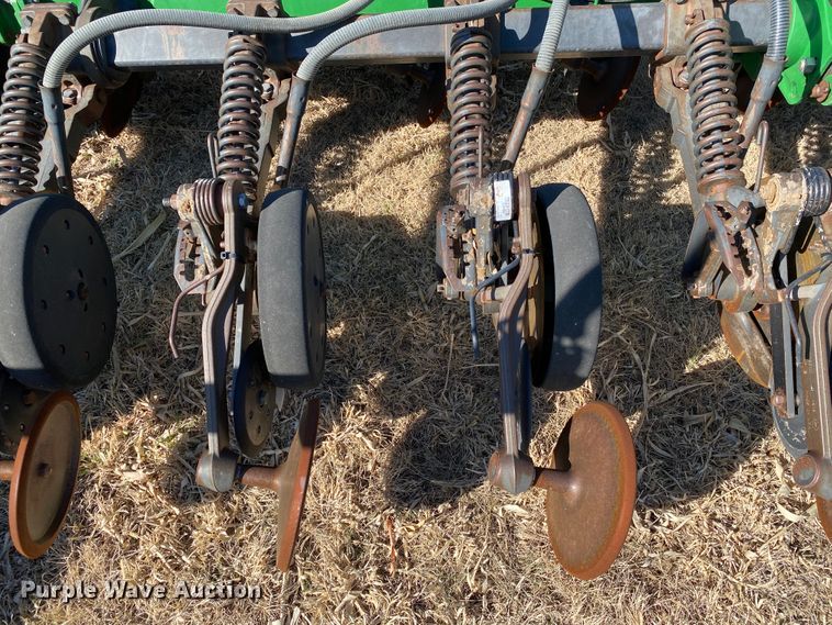 image for item DJ3043 2008 John Deere 1895 no-till air seeder