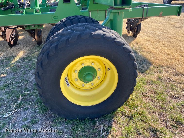 image for item DJ3043 2008 John Deere 1895 no-till air seeder