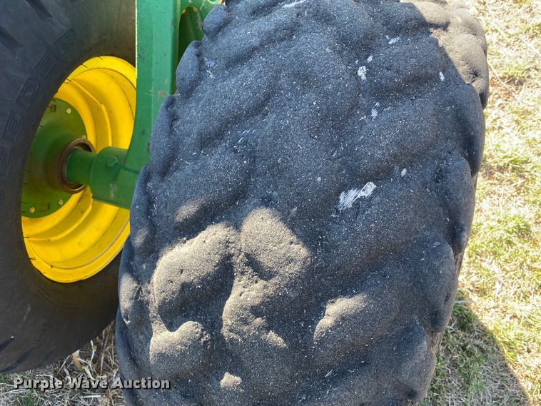 image for item DJ3043 2008 John Deere 1895 no-till air seeder