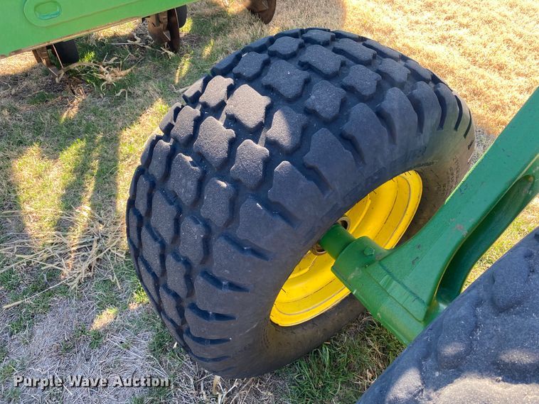 image for item DJ3043 2008 John Deere 1895 no-till air seeder