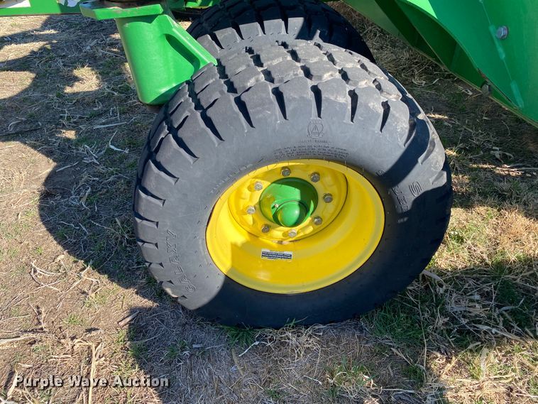 image for item DJ3043 2008 John Deere 1895 no-till air seeder