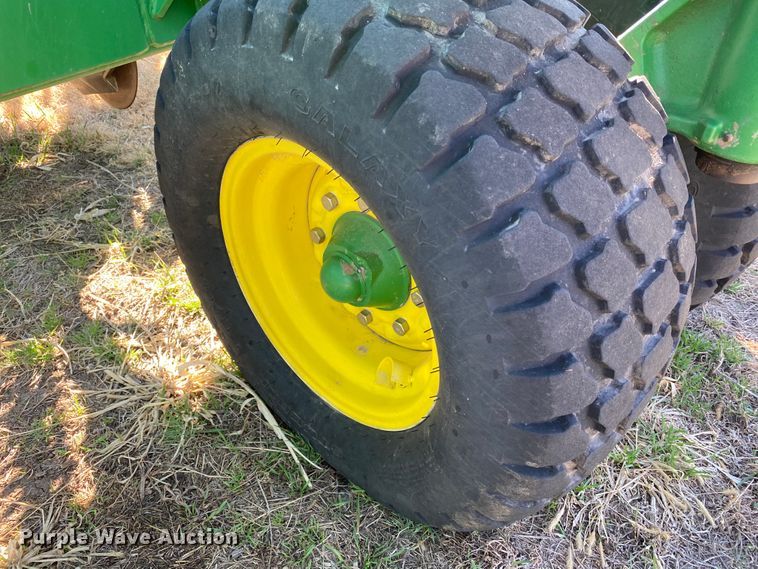 image for item DJ3043 2008 John Deere 1895 no-till air seeder