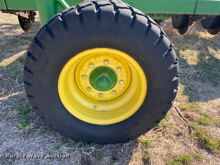 image for item DJ3043 2008 John Deere 1895 no-till air seeder