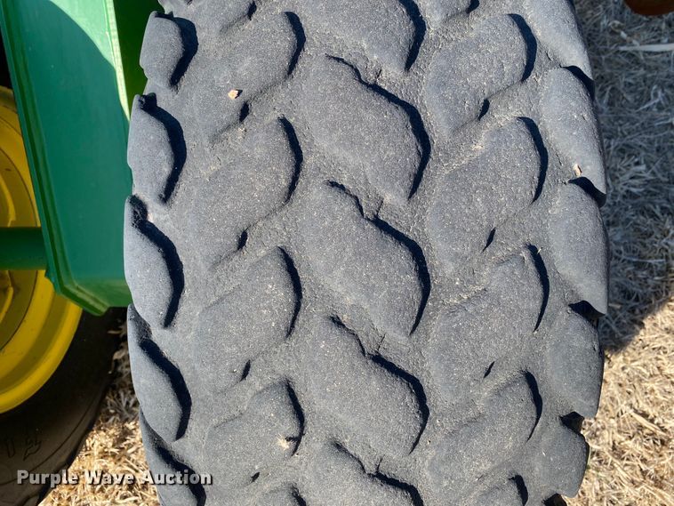 image for item DJ3043 2008 John Deere 1895 no-till air seeder