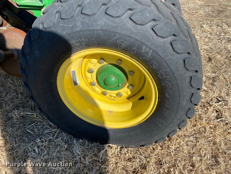 image for item DJ3043 2008 John Deere 1895 no-till air seeder