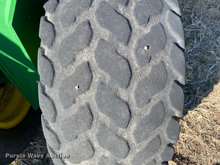 image for item DJ3043 2008 John Deere 1895 no-till air seeder