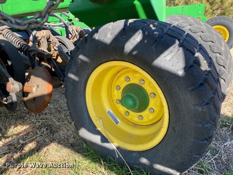 image for item DJ3043 2008 John Deere 1895 no-till air seeder