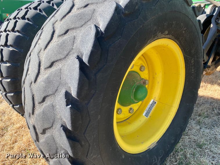 image for item DJ3043 2008 John Deere 1895 no-till air seeder