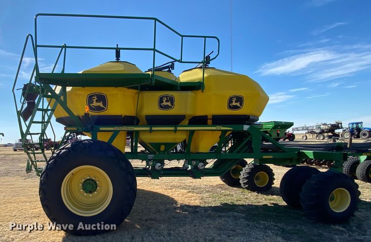 image for item DJ3043 2008 John Deere 1895 no-till air seeder