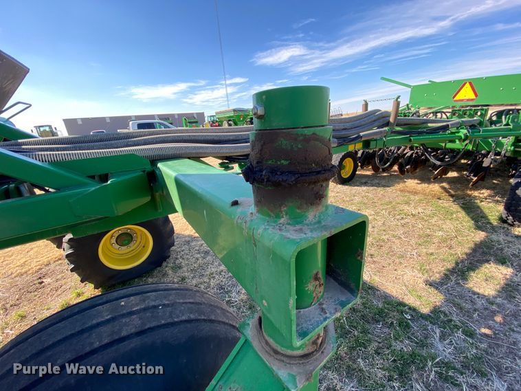 image for item DJ3043 2008 John Deere 1895 no-till air seeder