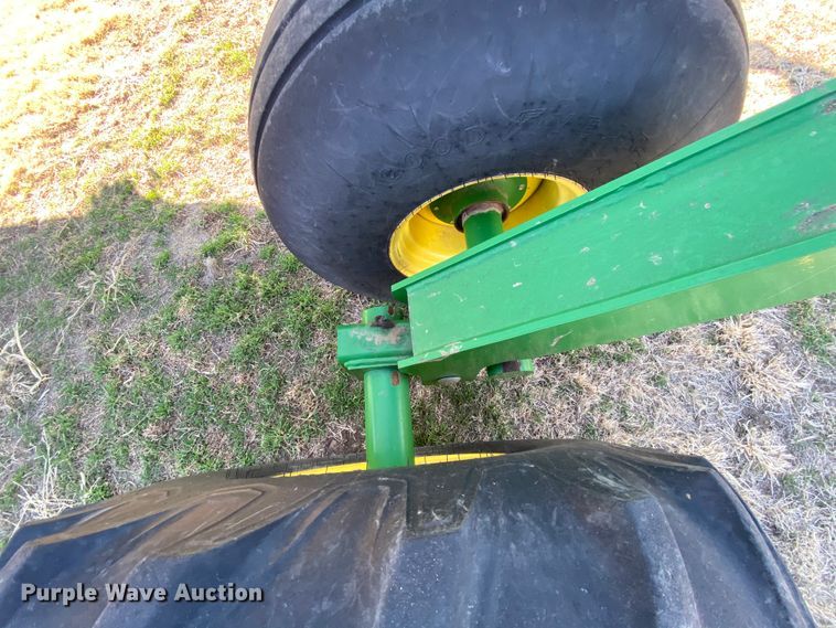 image for item DJ3043 2008 John Deere 1895 no-till air seeder