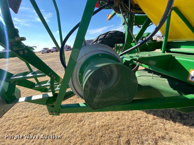 image for item DJ3043 2008 John Deere 1895 no-till air seeder