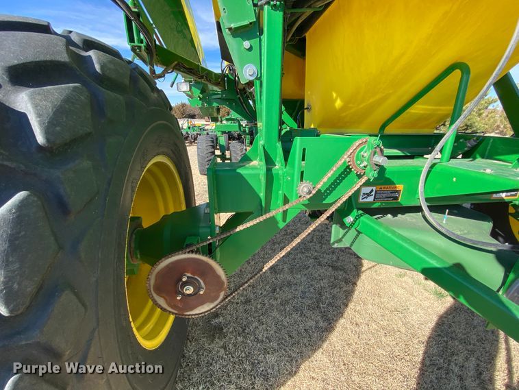image for item DJ3043 2008 John Deere 1895 no-till air seeder