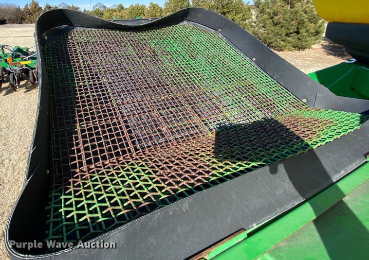 image for item DJ3043 2008 John Deere 1895 no-till air seeder