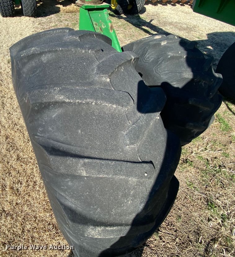 image for item DJ3043 2008 John Deere 1895 no-till air seeder