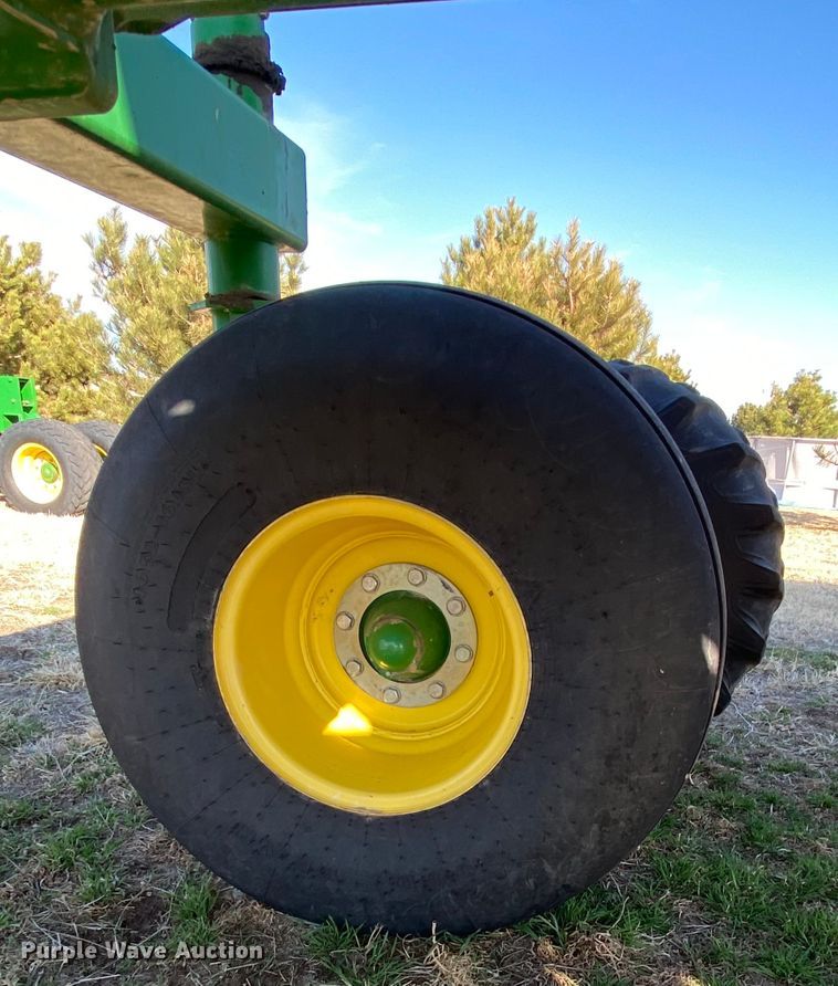 image for item DJ3043 2008 John Deere 1895 no-till air seeder