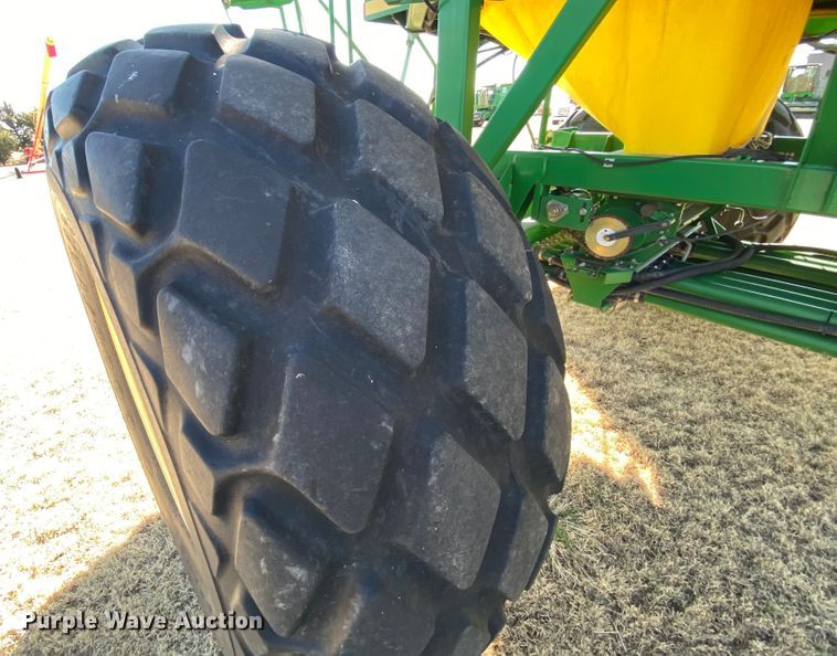 image for item DJ3043 2008 John Deere 1895 no-till air seeder