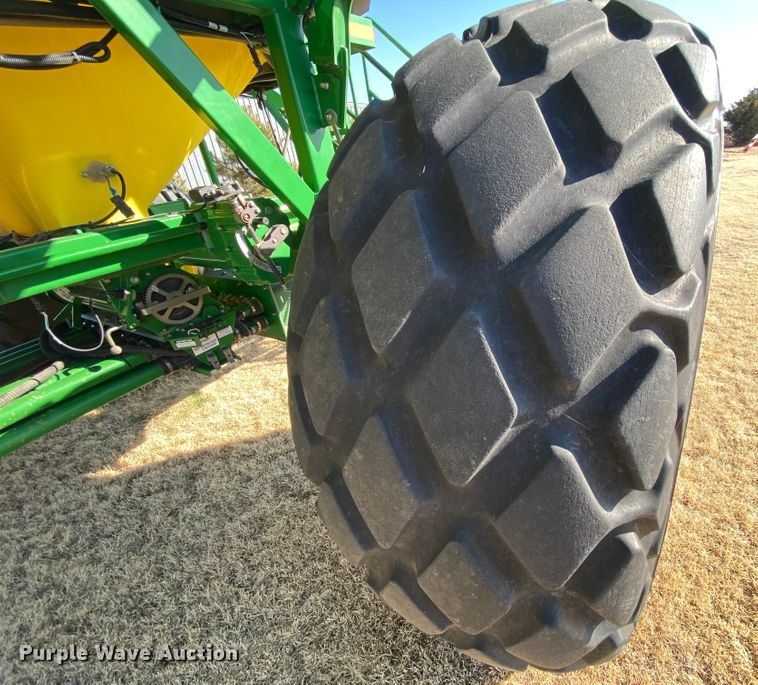 image for item DJ3043 2008 John Deere 1895 no-till air seeder