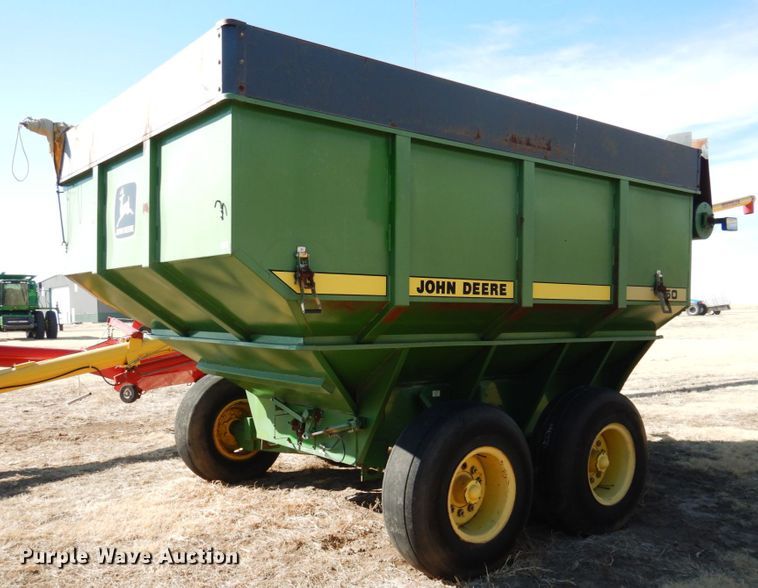 image for item DJ3046 John Deere 650 grain cart