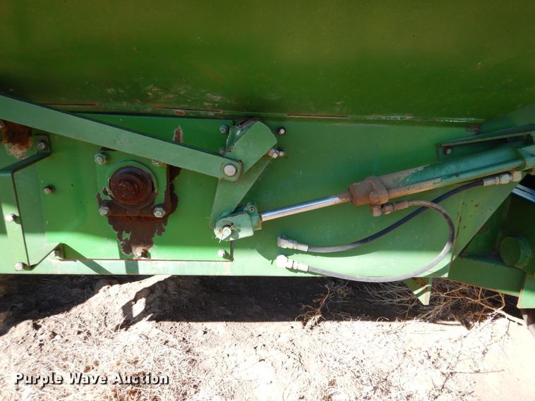 image for item DJ3046 John Deere 650 grain cart