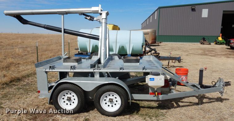 image for item DJ3052 ADS bulk seed buggy