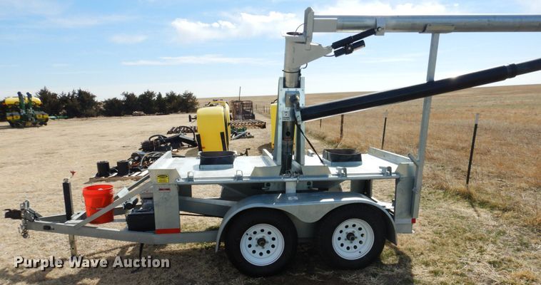 image for item DJ3052 ADS bulk seed buggy