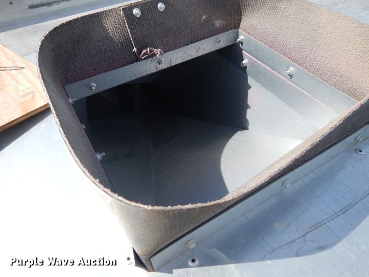 image for item DJ3052 ADS bulk seed buggy